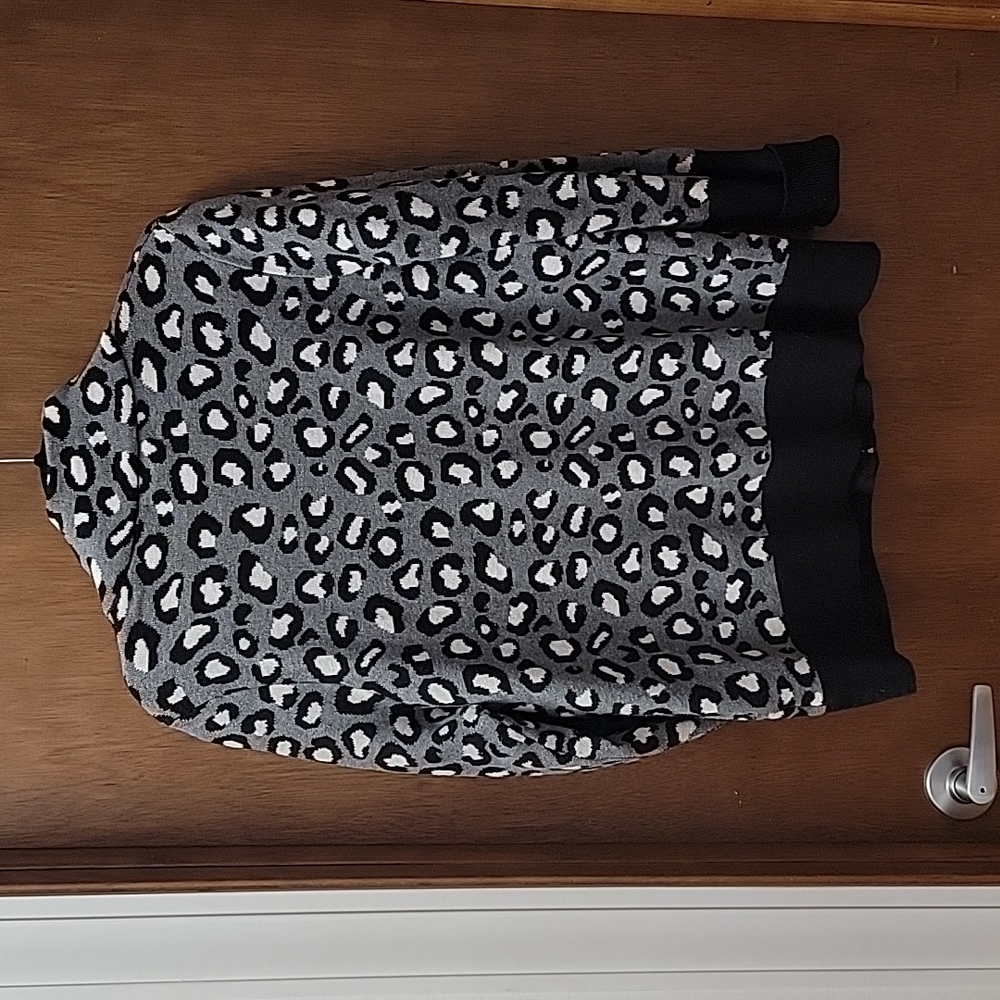 Rachel Zoe Medium animal print zip up sweater - Picture 5 of 6